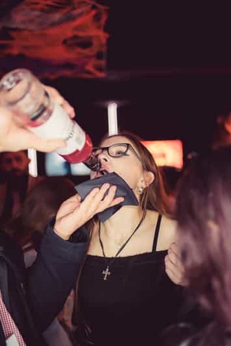 Billet Tournée des bars Exp. avec entrée gratuite et shots de bienvenue