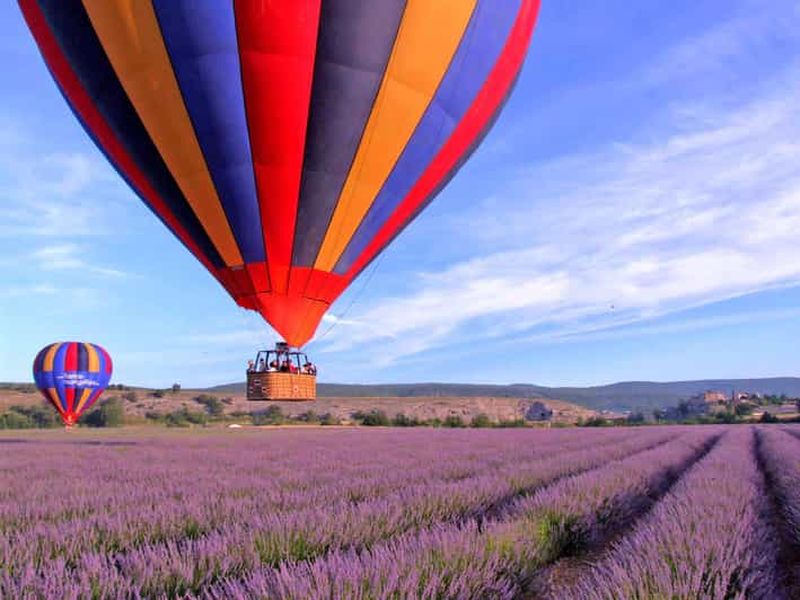 Billet Provence : Vol en montgolfière avec toast de célébration