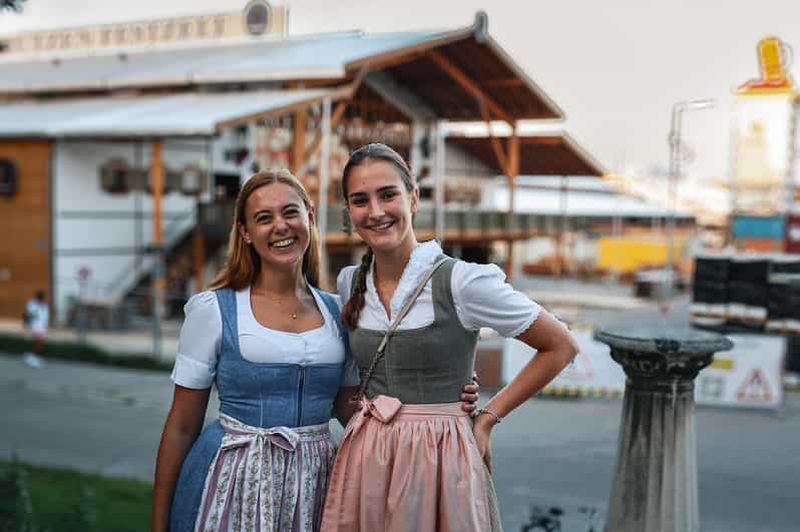 Billet Munich : Visite guidée de l'Oktoberfest avec bière et déjeuner