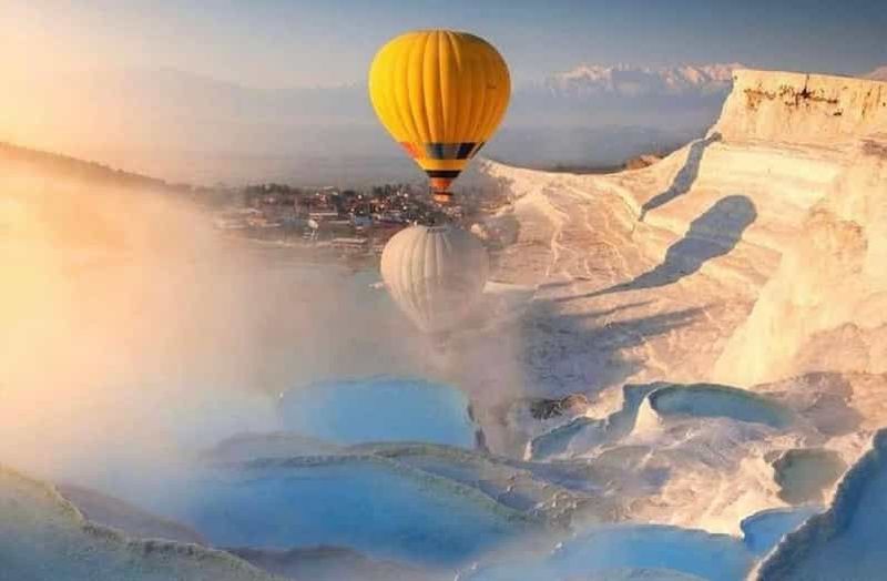Billet Excursion en montgolfière à Pamukkale au départ d'Antalya, Alanya et Side