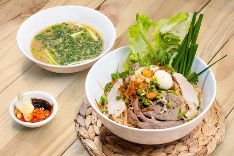 Billet Ho Chi Minh : Visite à pied de la cuisine de rue à Saigon