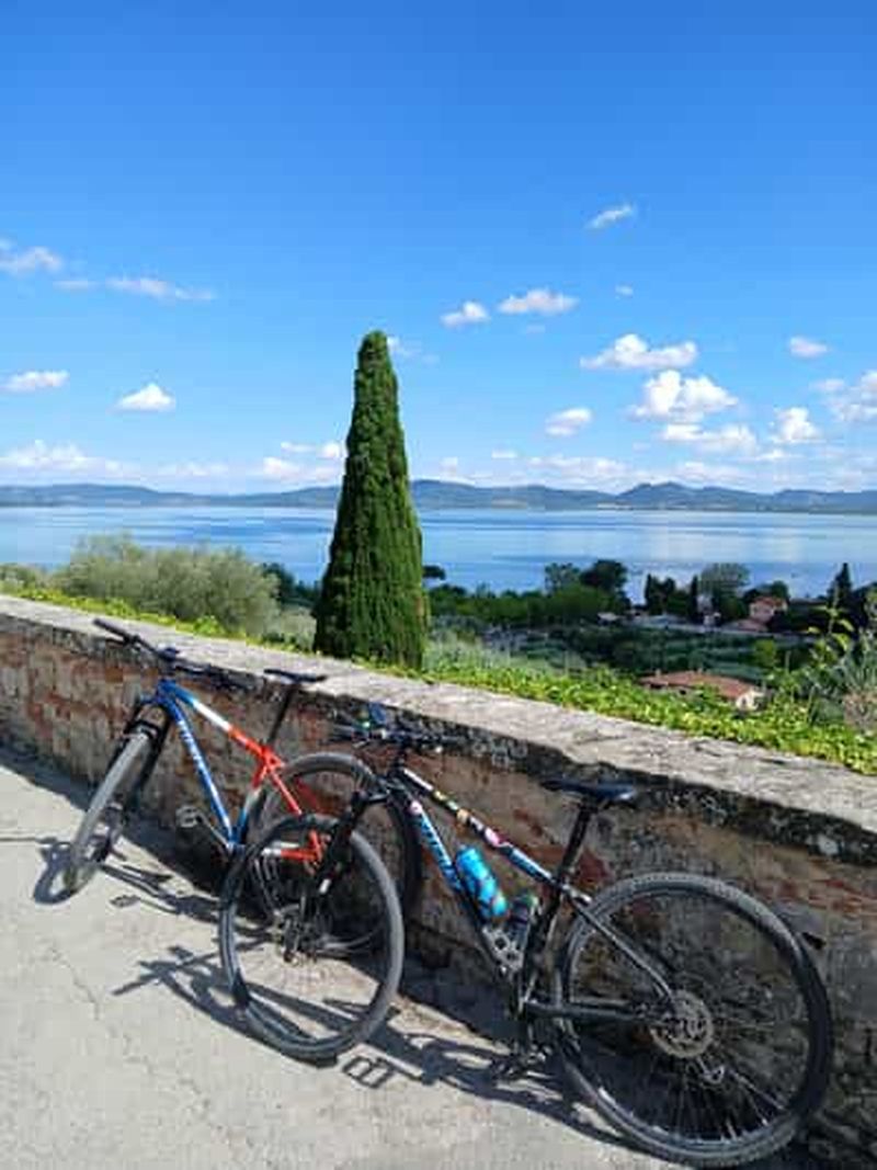 Billet Passignano Sul Trasimeno : excursion en vélo électrique autour du lac