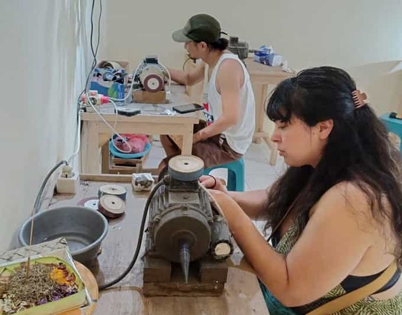Billet Bali : Atelier de fabrication de bijoux en argent à Seminyak