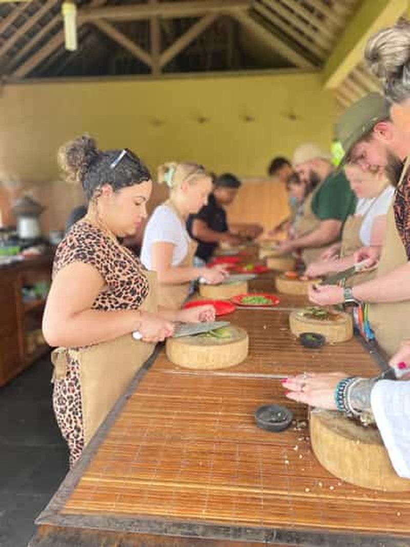 Billet Ubud : Cours de cuisine avec visite du marché et prise en charge à l'hôtel.