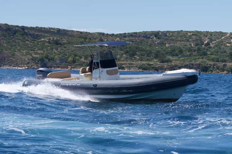 Billet Cagliari : visite privée en bateau avec prosecco et plongée avec tuba