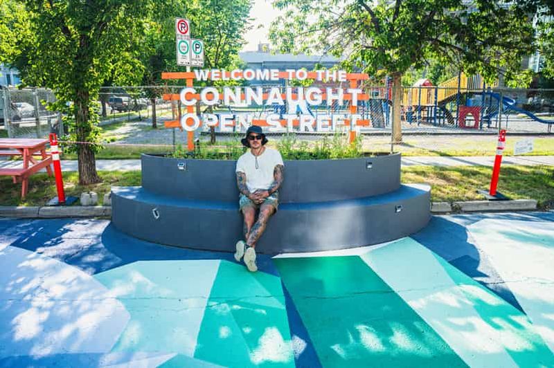 Billet Calgary : visite à pied des fresques du quartier de Connaught