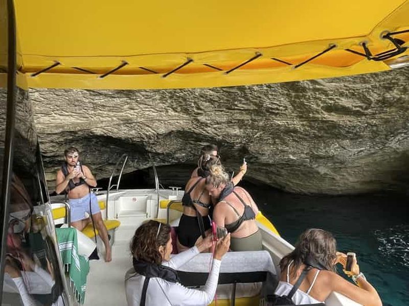 Billet Porto-Vecchio : Excursion en bateau vers les Lavezzi, les grottes et Bonifacio