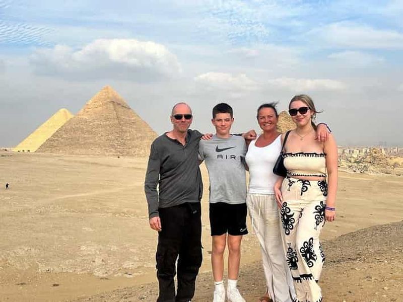 Billet Charm el-Cheikh : excursion au Caire en avion, pyramides et musée GEM