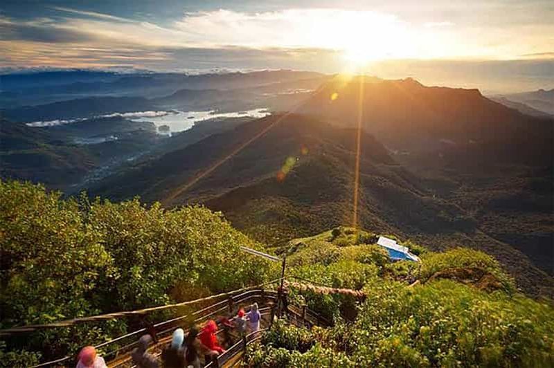 Billet Depuis Kandy : randonnée de 2 jours au pic d'Adam et descente vers Ella