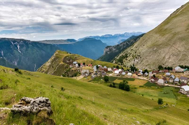 Billet Sarajevo : randonnée dans le village nomade de Lukomir, déjeuner inclus