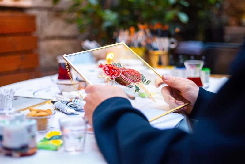 Billet Istanbul : Atelier de peinture traditionnelle sur vitrail