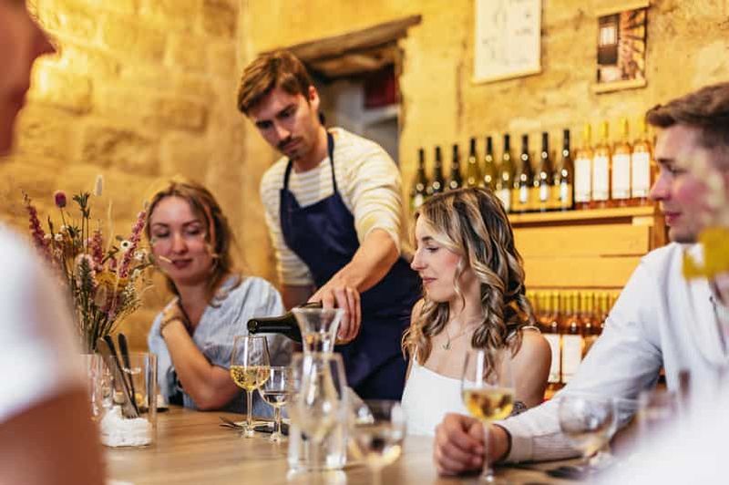 Billet Dégustation de fromages et de vins à Montmartre avec un fromager local