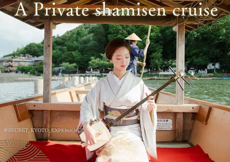 Billet Kyoto : sortie en bateau privée avec shamisen et jeux