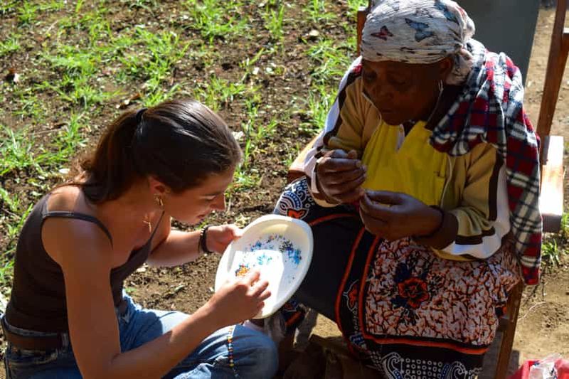 Billet Arusha : Cours sur les bijoux en perles de style Maasai