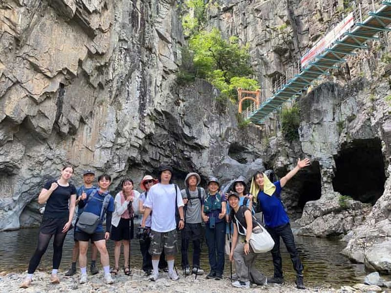 Billet Busan : randonnée sur le mont Naeyeonsan et fabrication de makgeolli