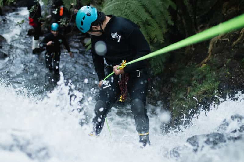 Billet Raglan : Canyoning de Karioi
