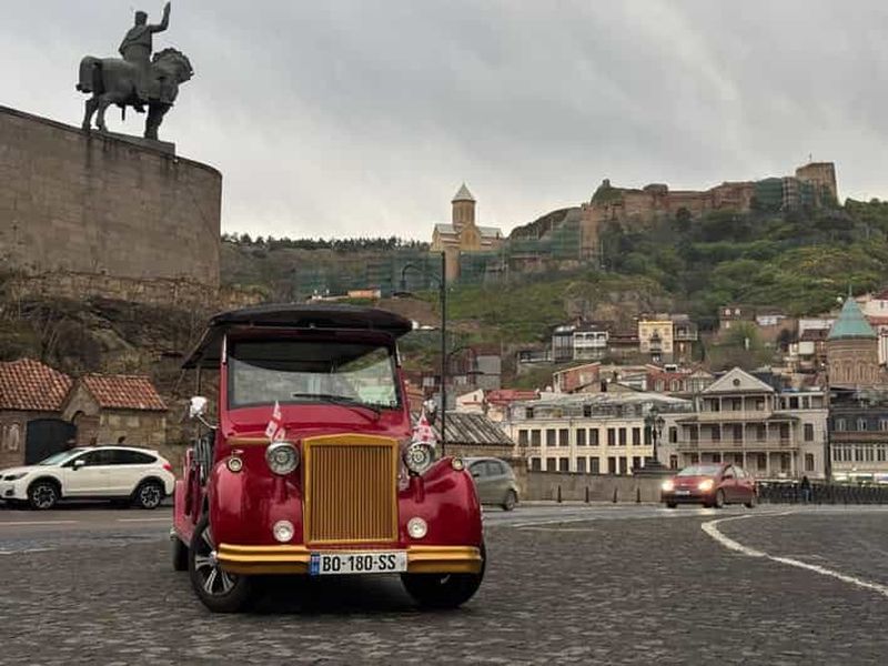 Billet Tbilissi : visite citadine en voiture rétro et croisière