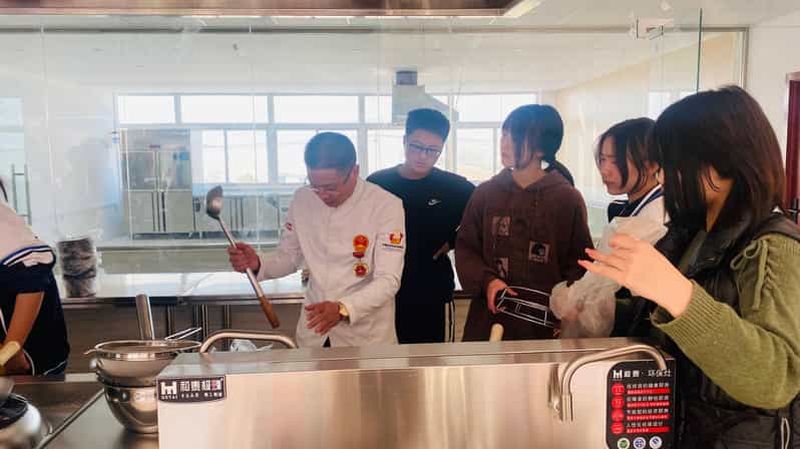 Billet Kuala Lumpur : cours de cuisine familial avec visite du marché et repas