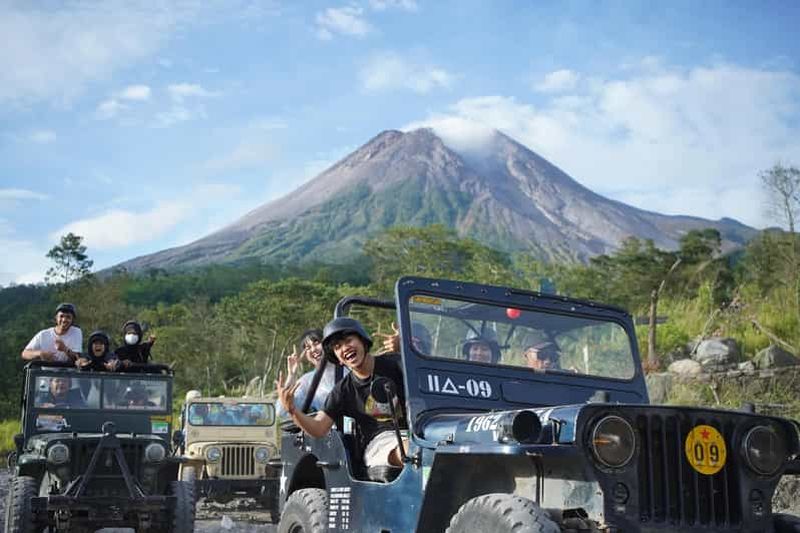 Billet Depuis Yogyakarta : Visite guidée du volcan Merapi en Jeep