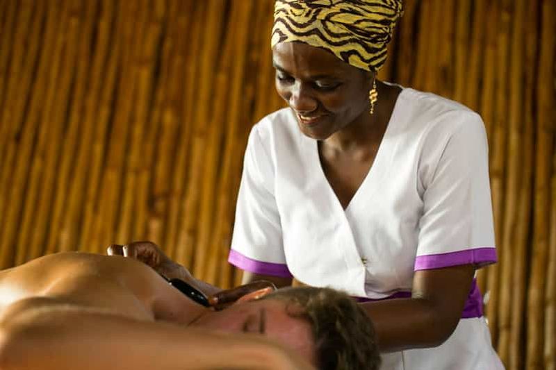 Billet Zanzibar : cours de massage aromathérapie aux épices