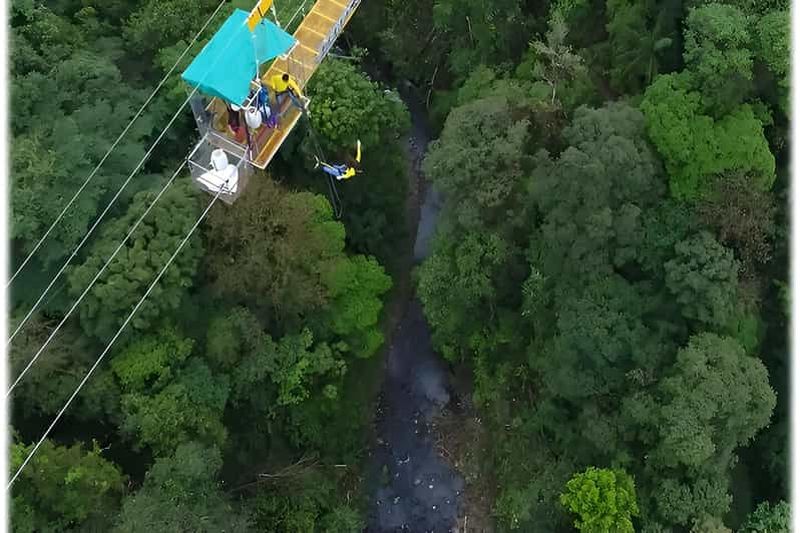 Billet Saut à l'élastique près de San José, CR, avec tyroliennes et Superman