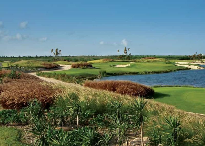 Billet Play Riviera Cancun Golf Course W/Clubs