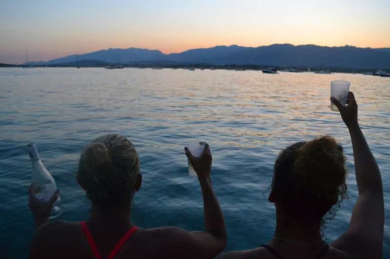 Billet Santa Giulia : croisière au coucher du soleil et apéritif
