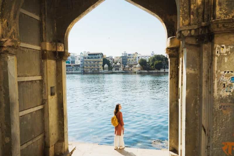 Billet Udaipur : visite touristique en tuk-tuk ou en voiture avec chauffeur
