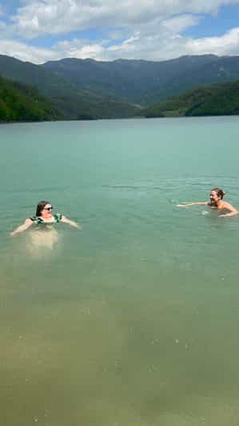 Billet Tirana : randonnée sur le mont Gamti et vue sur le lac Bovilla