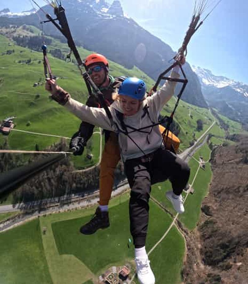 Billet Lucerne : parapente avec cascade, vidéo 4K, meilleur prix