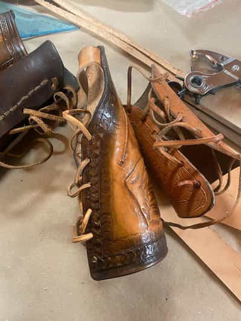 Billet Rome : Atelier de fabrication de bracelets en cuir de la Rome antique