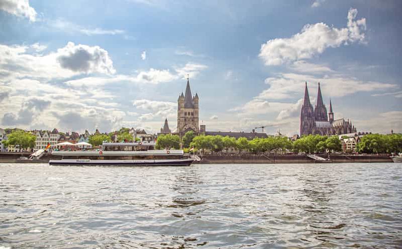 Billet Cologne : Croisière fluviale avec divertissement musical "Kölsch