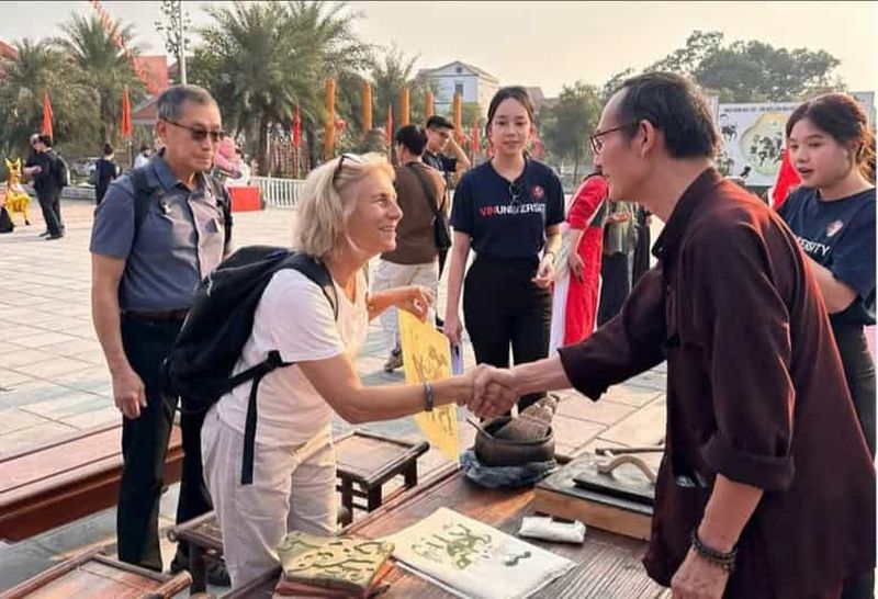 Billet Hanoï : excursion à Bac Ninh avec déjeuner et cours de peinture