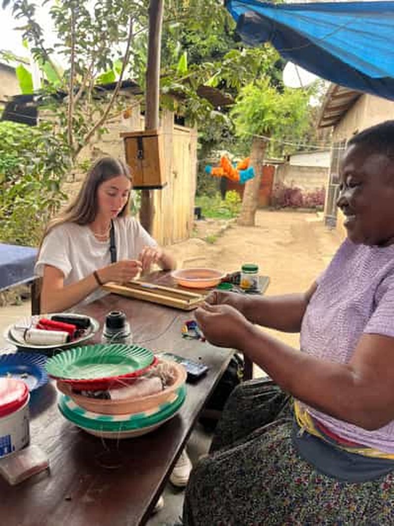 Billet Arusha : Atelier de fabrication de bijoux en perles