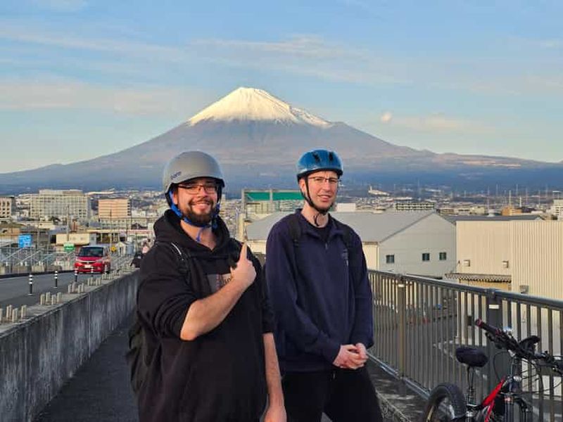 Billet Fujiyoshida : visite panoramique du mont Fuji à vélo électrique