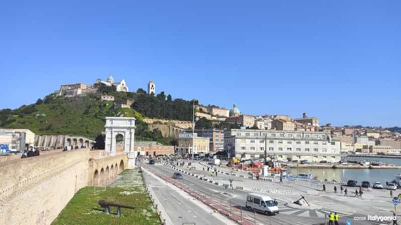 Billet Ancône : visite à pied privée, histoire et vues