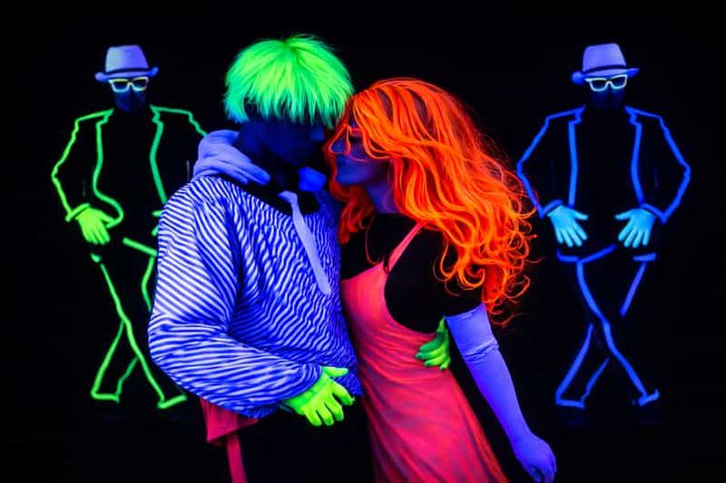 Billet Prague : spectacle interactif du théâtre noir souterrain