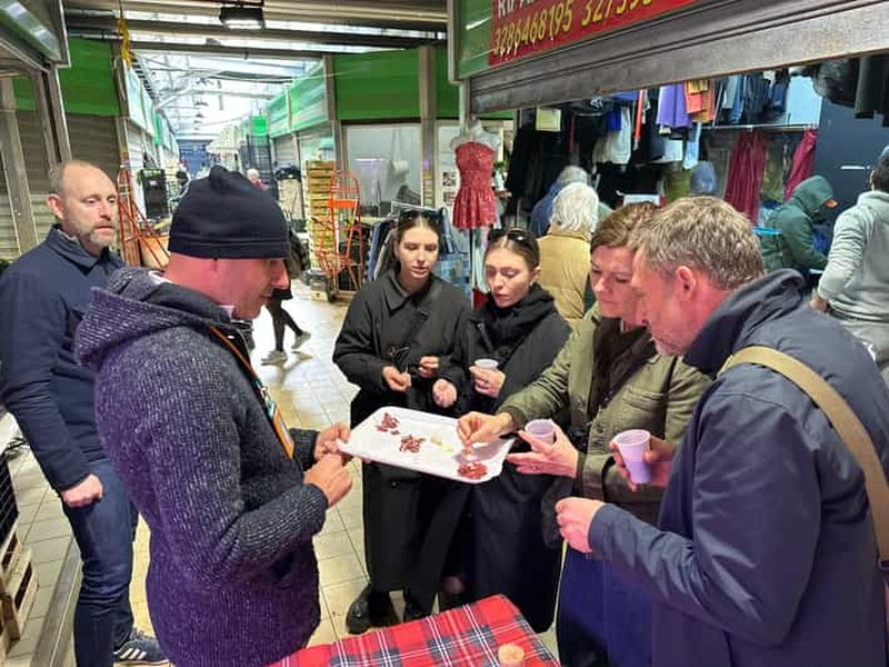 Billet Rome : Visite culinaire et vinicole de Prati avec la place Saint-Pierre
