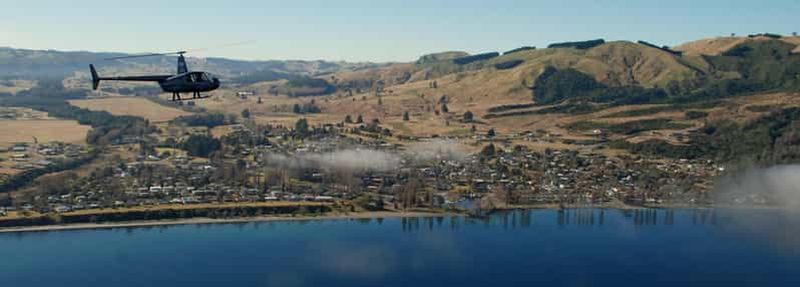 Billet Taupo : vol en hélicoptère au-dessus des chutes Huka et des sculptures maories
