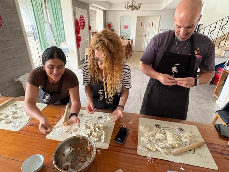 Billet Cours de cuisine de raviolis de Shanghai et visite d'un temple antique (4 heures)