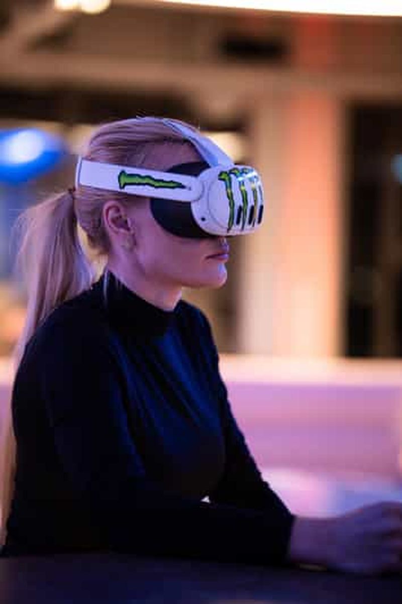 Billet Sibiu : expérience de réalité virtuelle dans un salon luxueux sur le toit