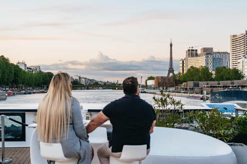 Billet Paris : Dîner-croisière gastronomique sur la Seine avec musique live