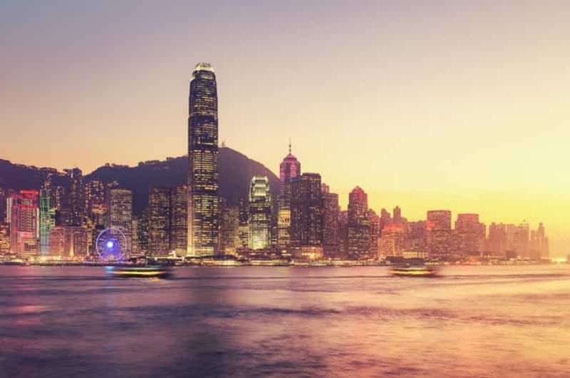 Billet Croisière au coucher du soleil dans le port de Victoria à Hong Kong et dégustation de dim sum lors d'une visite nocturne