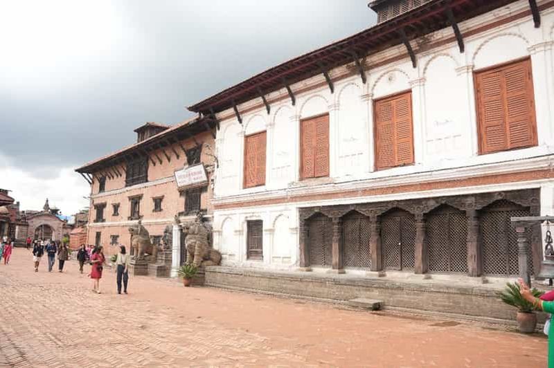 Billet Bhaktapur : visitez plus de 3 étangs, la place Durbar et dégustez plus de 5 plats