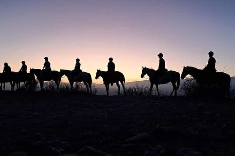 Billet Randonnée à cheval au coucher du soleil et dîner à Mendoza