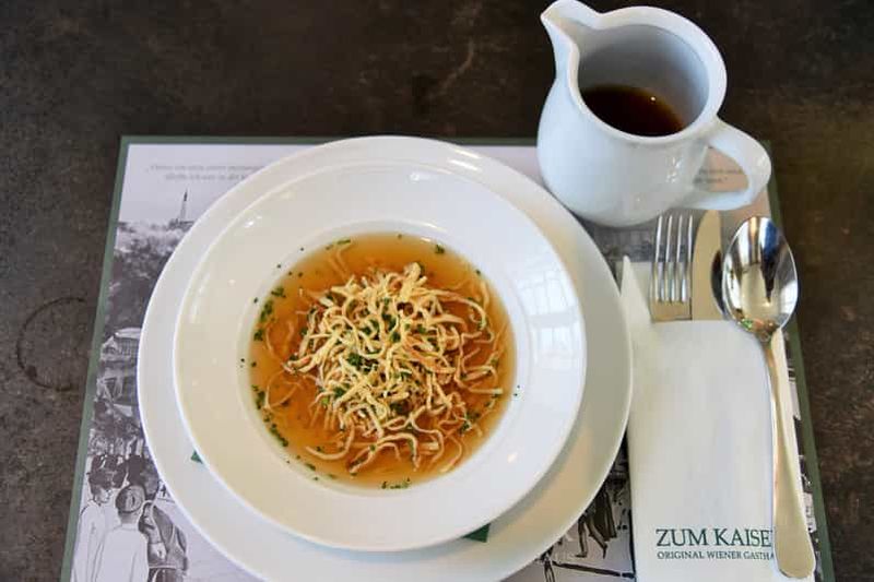 Billet Spécialités culinaires et vins autrichiens à la Grande Roue de Vienne