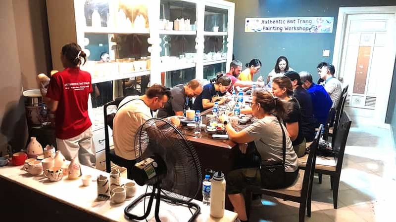 Billet Découvrez l'art de la peinture sur céramique dans le vieux quartier de Hanoi