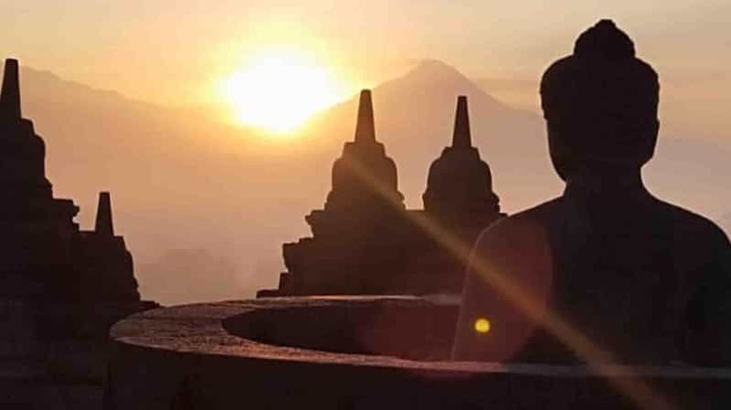 Billet Yogyakarta : Borobudur à l'aube, quad sur le Merapi et Prambanan