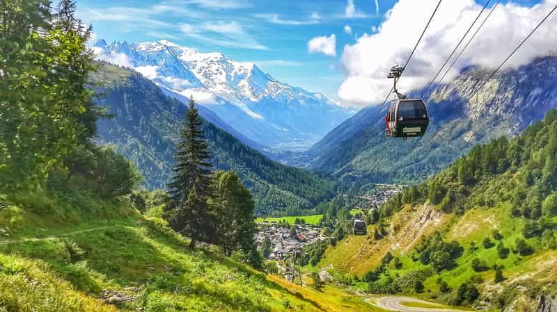 Billet Visite en bus panoramique avec toit en verre à Chamonix et au Mont-Blanc depuis Genève