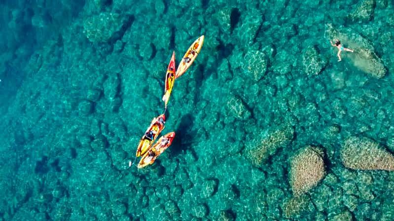 Billet Barcelone : Costa Brava Kayak, plongée avec tuba, saut de falaise et déjeuner